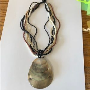 🌸LAST CHANCE🌸 AUTHENTIC TRIPLE SHELL NECKLACE